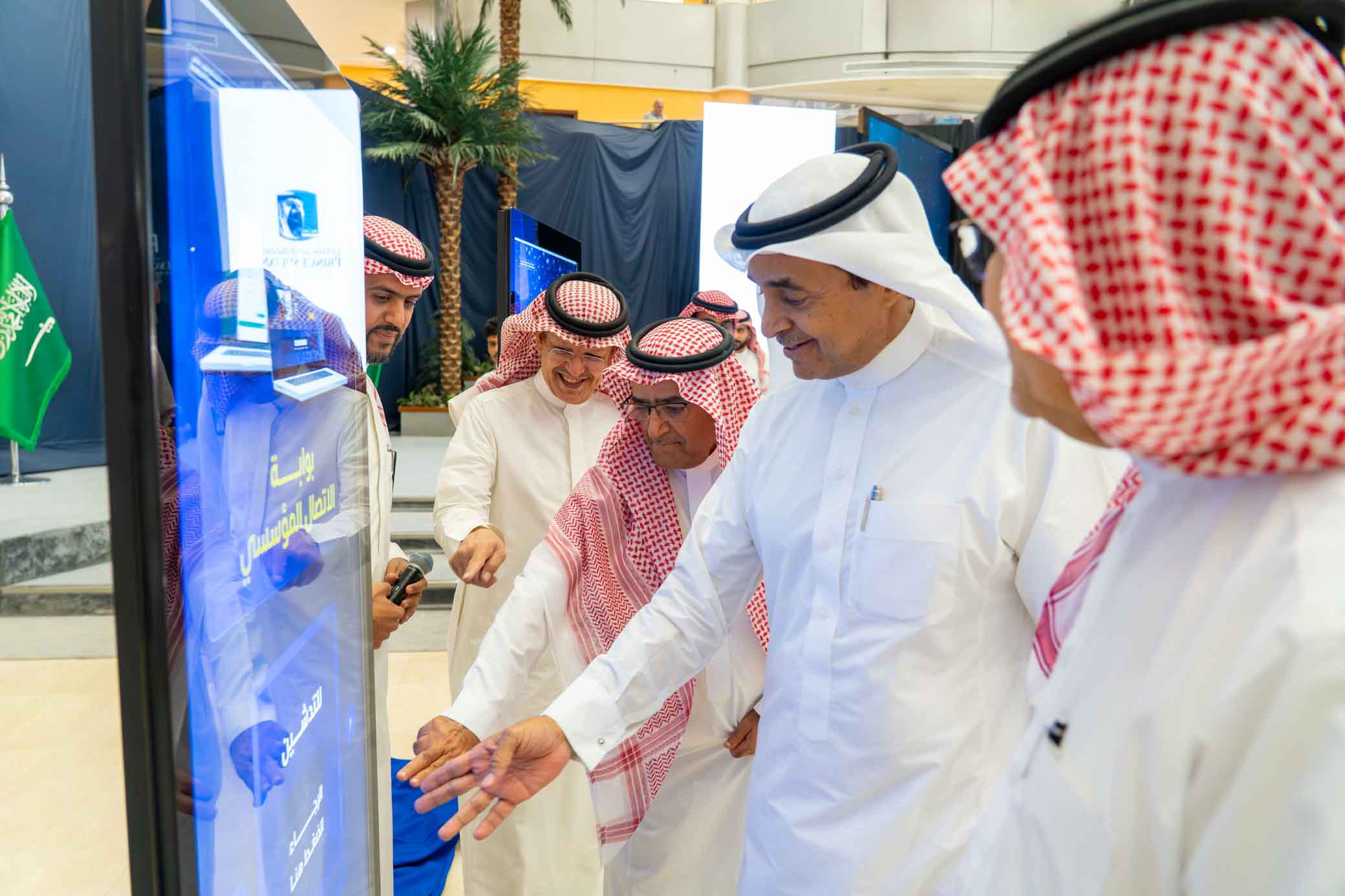 جامعة الأمير سلطان تدشن حزمة من الأنظمة الرقمية والخدمات الذكية لتعزيز جودة الحياة الجامعية بما يساهم في تحقيق تطلعات رؤية السعودية 2030.